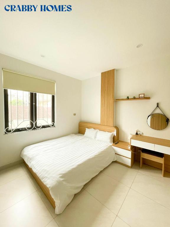 Crabby homes – Hanoi
